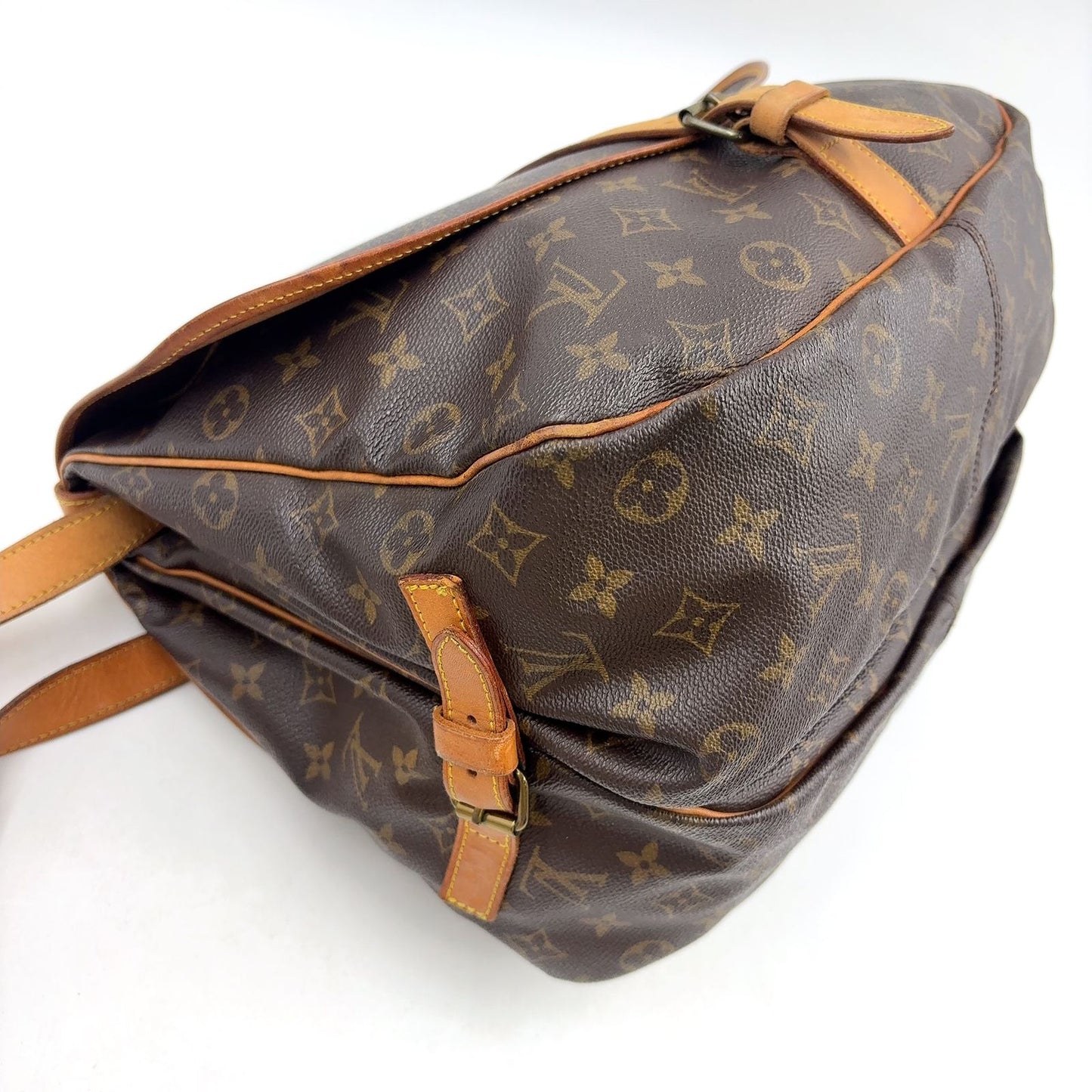 Louis Vuitton Saumur 35 Monogram Leather Crossbody — view 7
