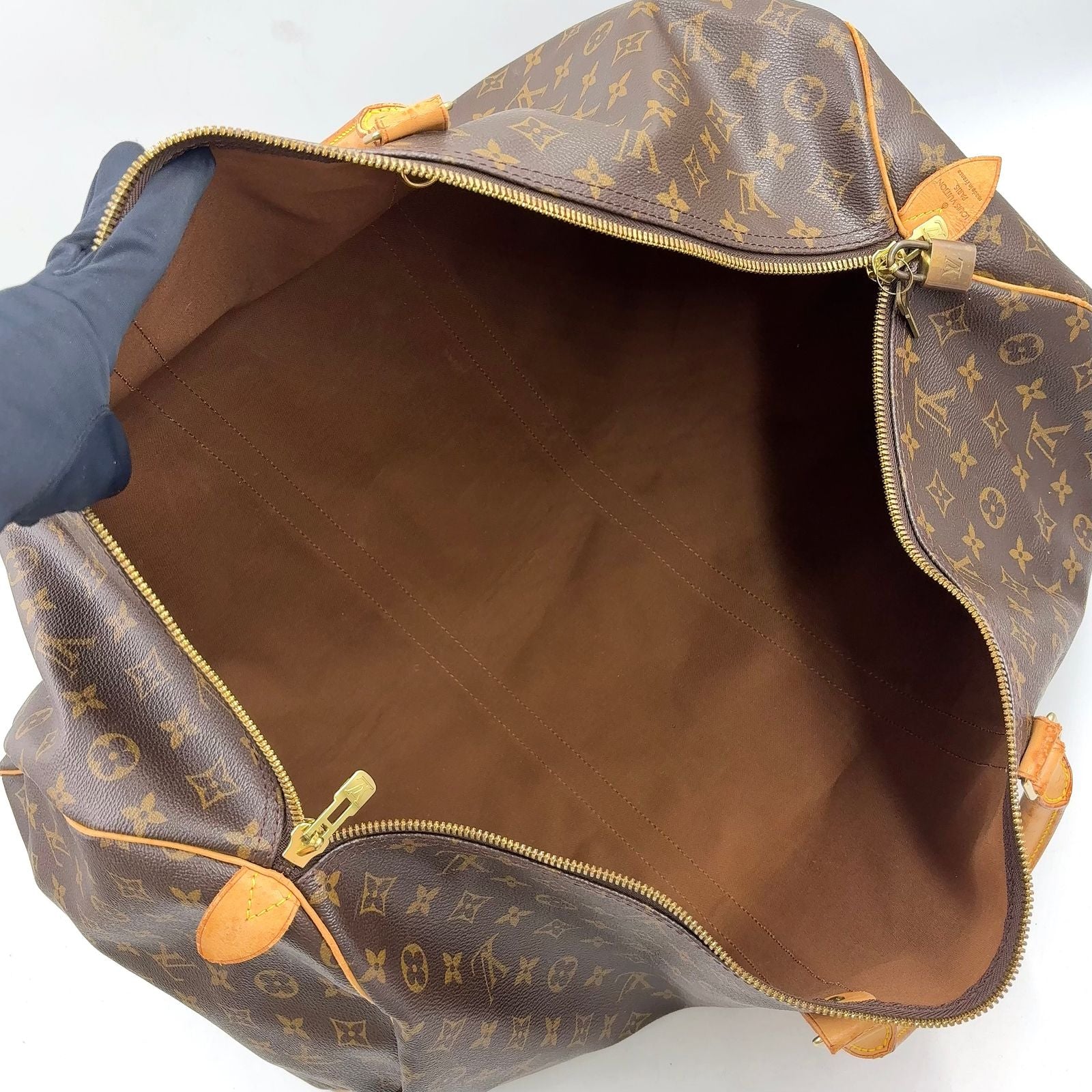 Louis Vuitton Keepall 60 Monogram Leather — view 3