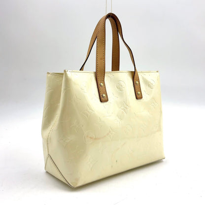 Louis Vuitton Reed PM Monogram Vernis Pe Loulou Leather Patent Off White Beige — view 2