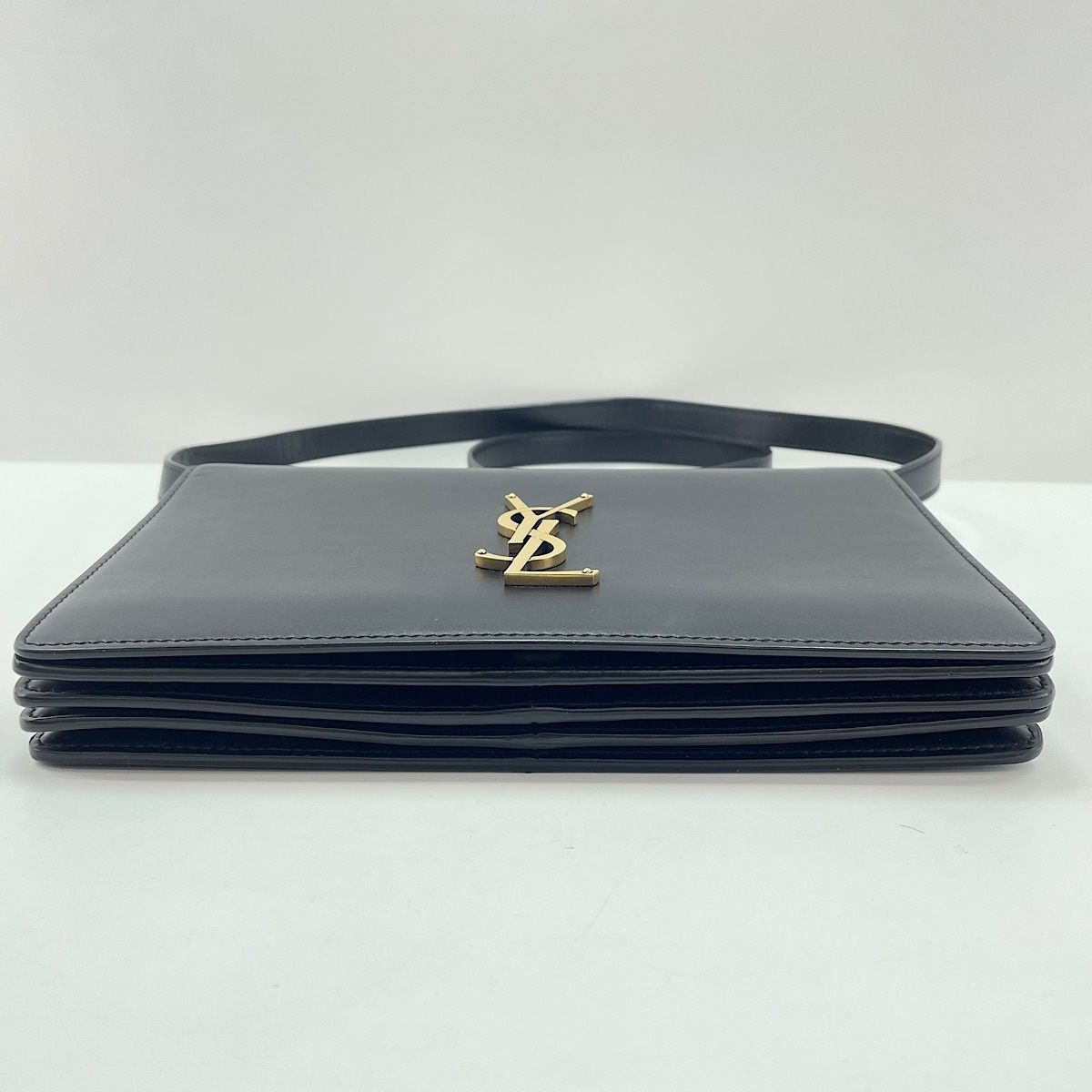 Saint Laurent Shoulder Bag Cassandra Monogram Phone Folder — view 5