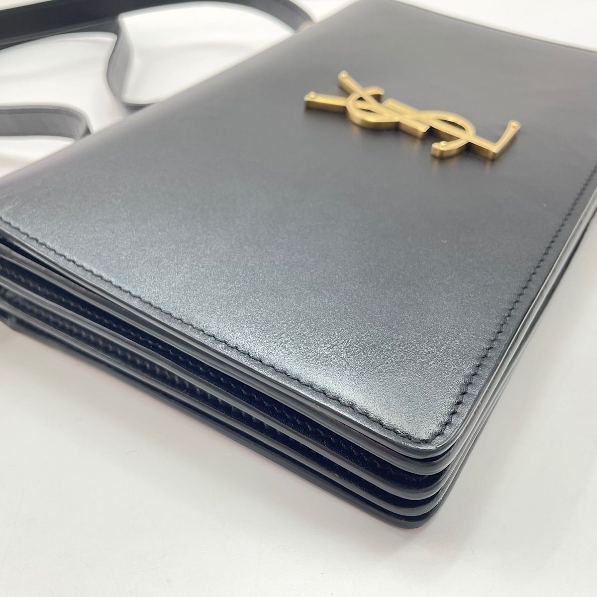 Saint Laurent Shoulder Bag Cassandra Monogram Phone Folder — view 6