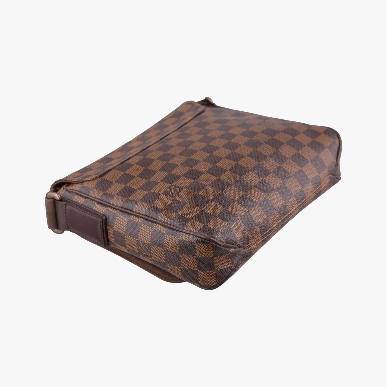 Louis Vuitton District PM Ebene Damier Canvas — view 7
