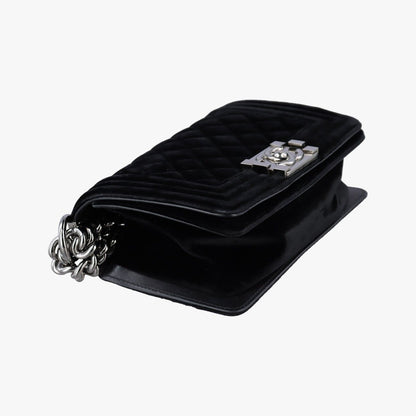 Chanel Boy Black Velour — view 5