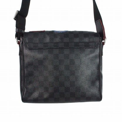 Louis Vuitton Damier Graphite District PM NM Shoulder Bag Black — view 3