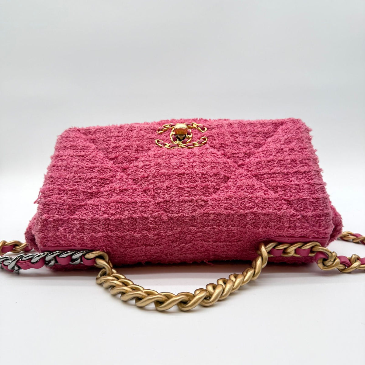 Chanel 19 Shoulder Bag Tweed CC Logo Turnlock — view 3
