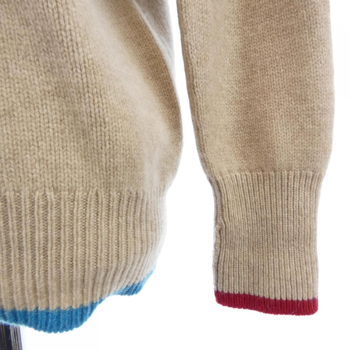 Chanel 96A Knit Sweater Beige — view 6