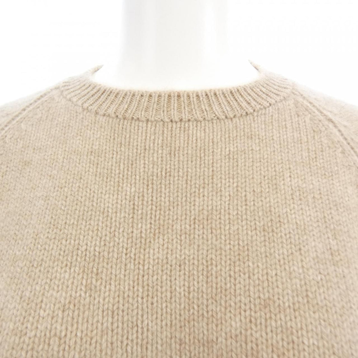 Chanel 96A Knit Sweater Beige — view 5