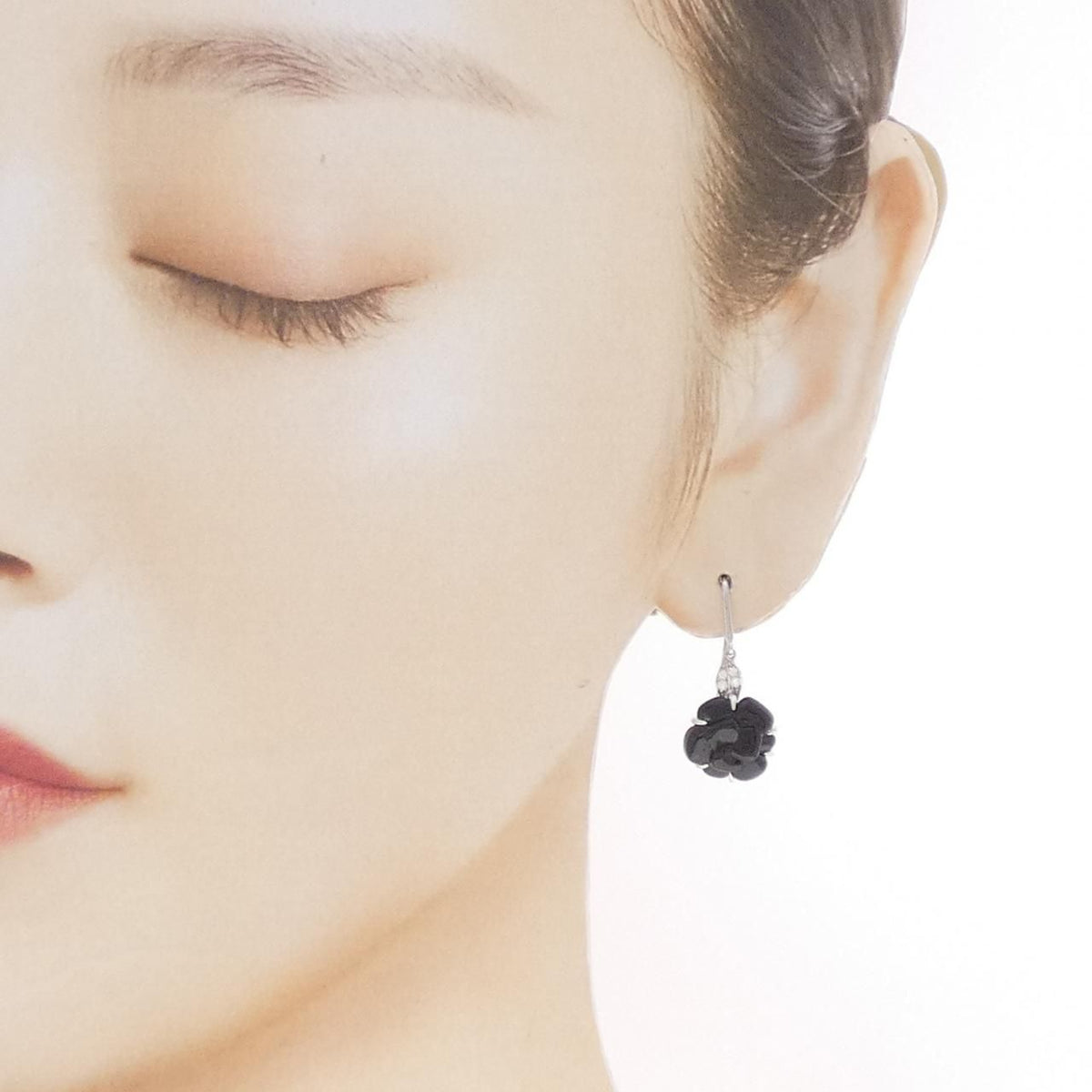 Chanel Camellia Earrings White Gold — view 4