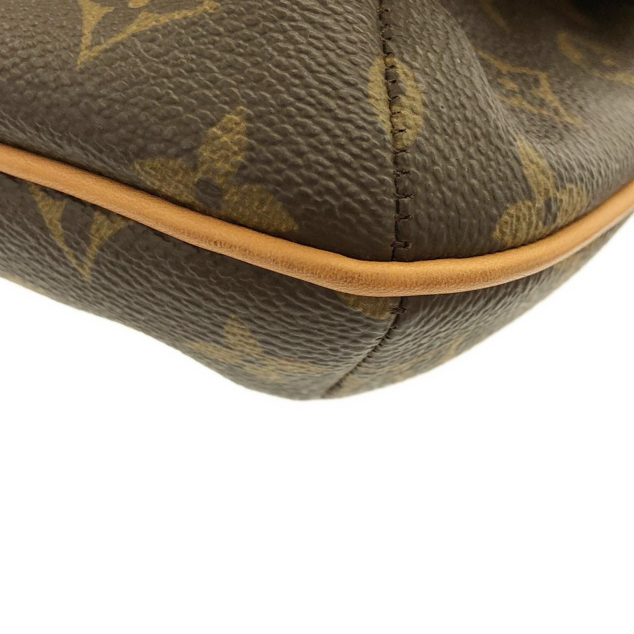 Louis Vuitton Monogram Musette Tango Shoulder Bag — view 4