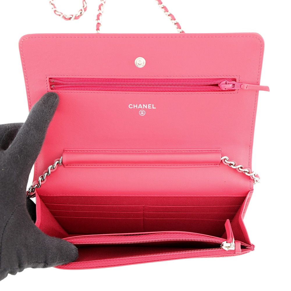 Chanel Chain Wallet CC Logo Caviar Leather Shoulder Bag — view 6