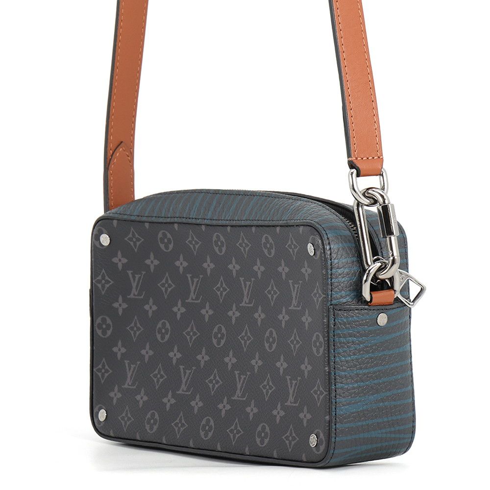 Louis Vuitton Shoulder Bag Monogram Eclipse Volga on Strap Black — view 2