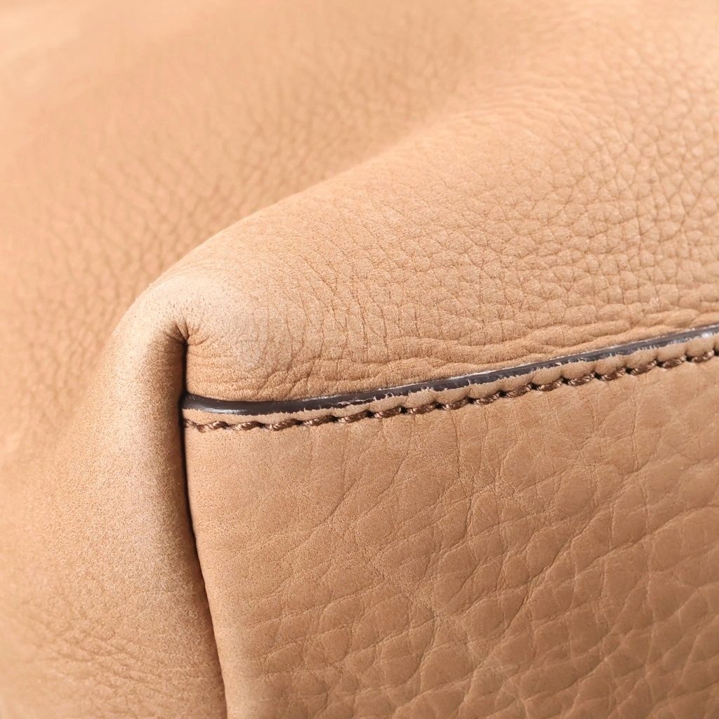 Gucci Soho Chain Shoulder Bag Interlocking Leather Beige — view 5