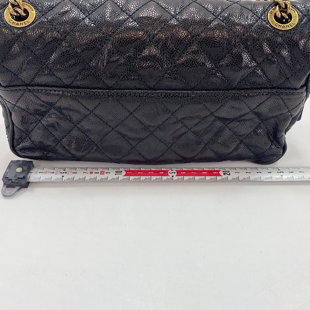 Chanel Shoulder Bag Quilted 25 — view 4