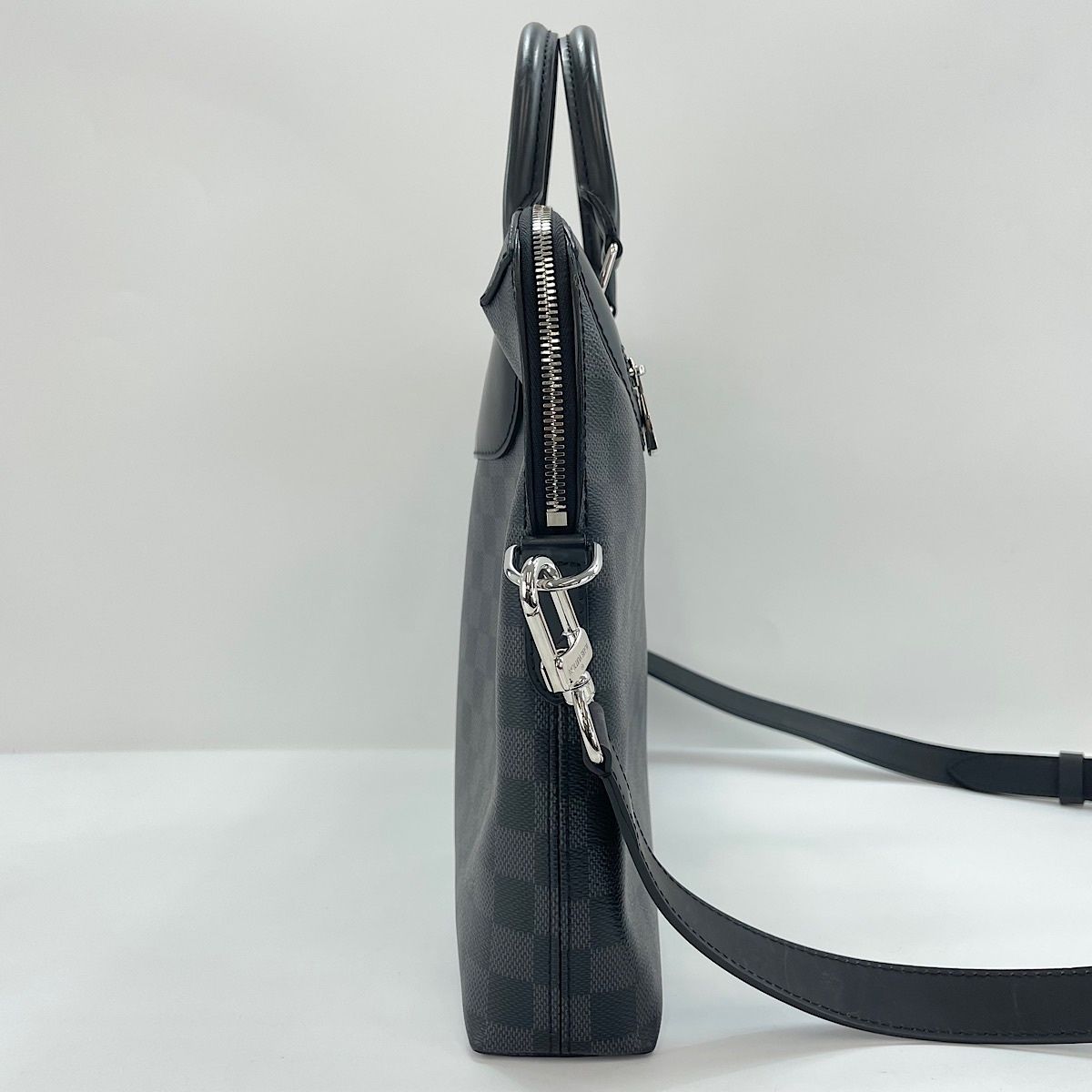 Louis Vuitton Handbag Porte Document Jules NM — view 5