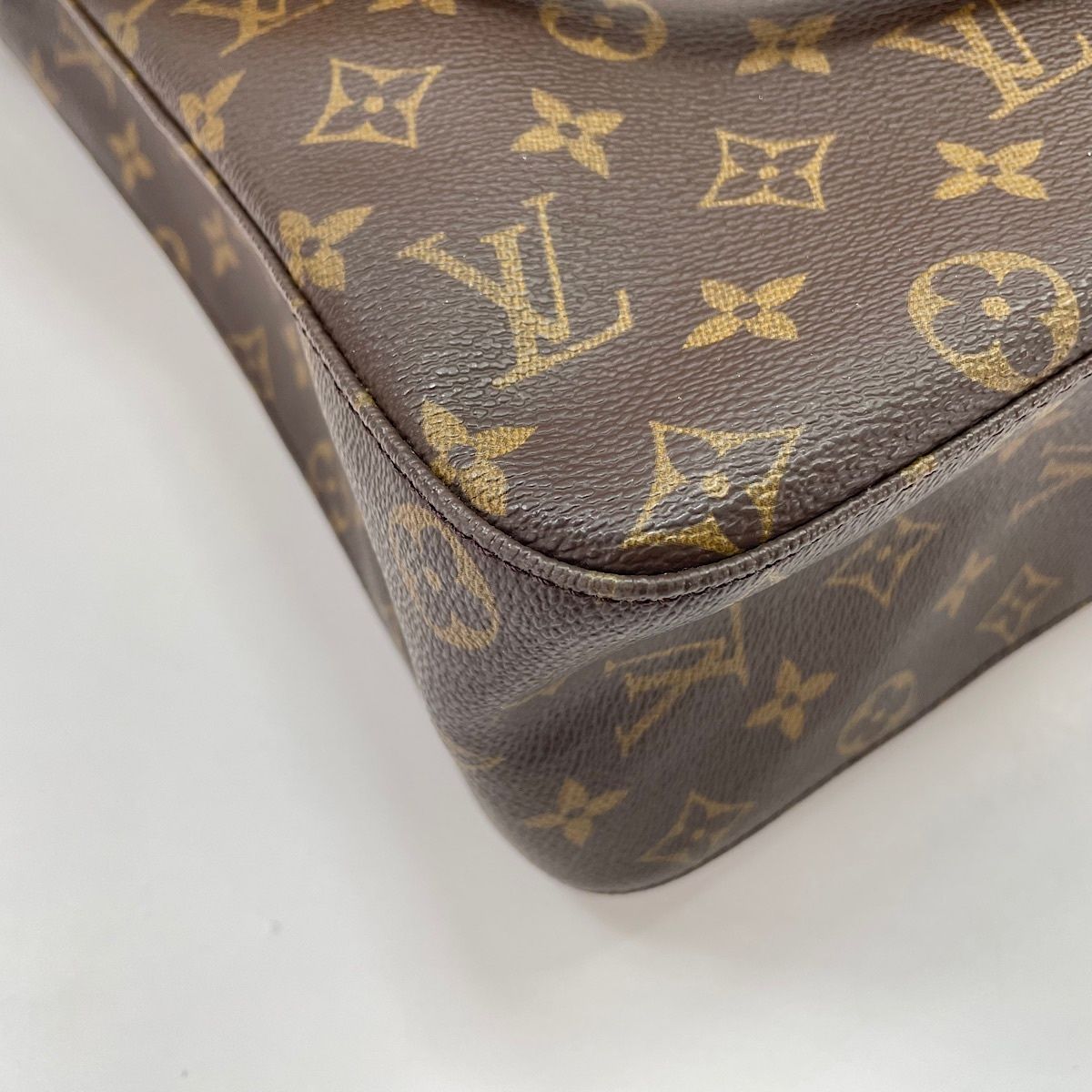 Louis Vuitton Shoulder Bag Looping GM — view 8