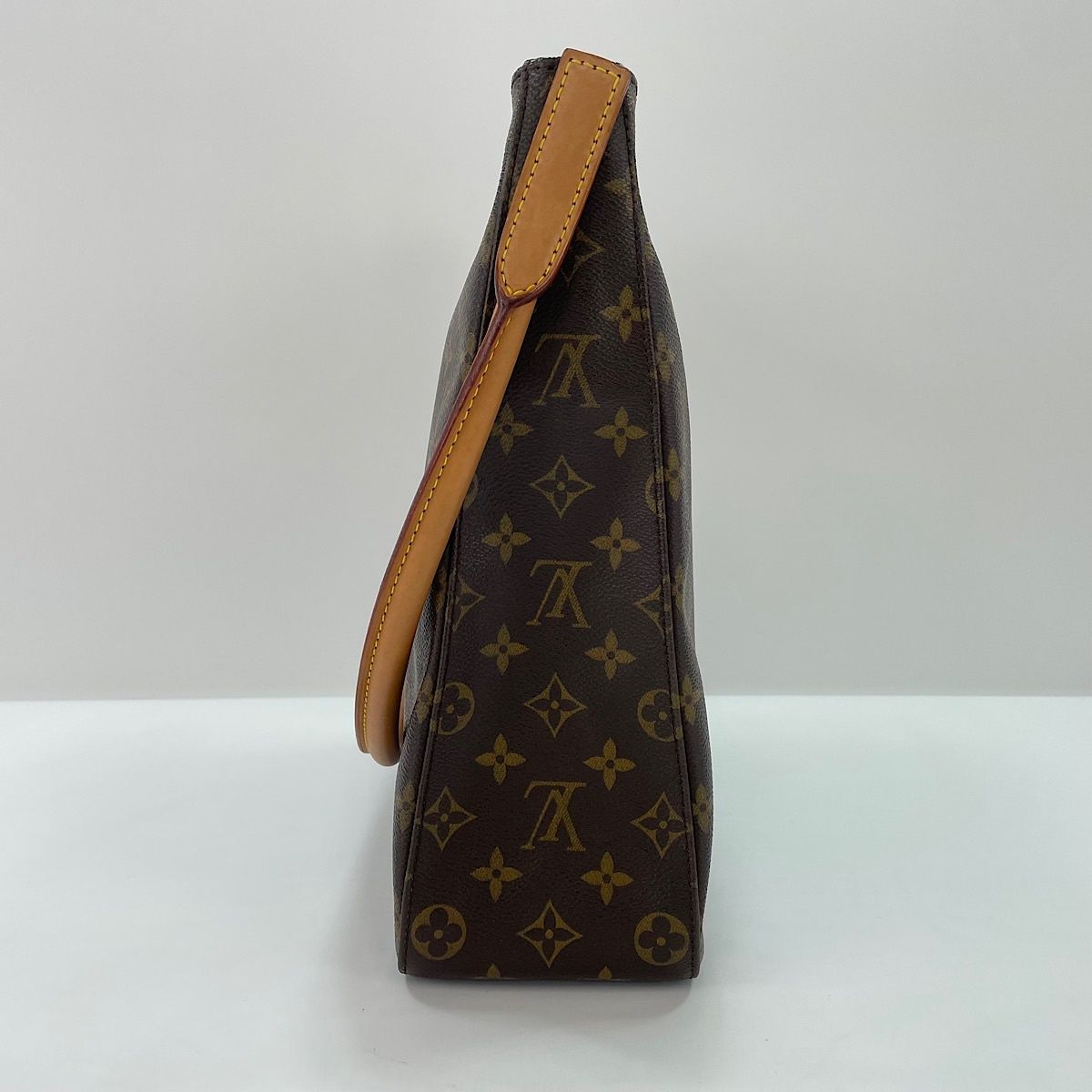Louis Vuitton Shoulder Bag Looping GM — view 5