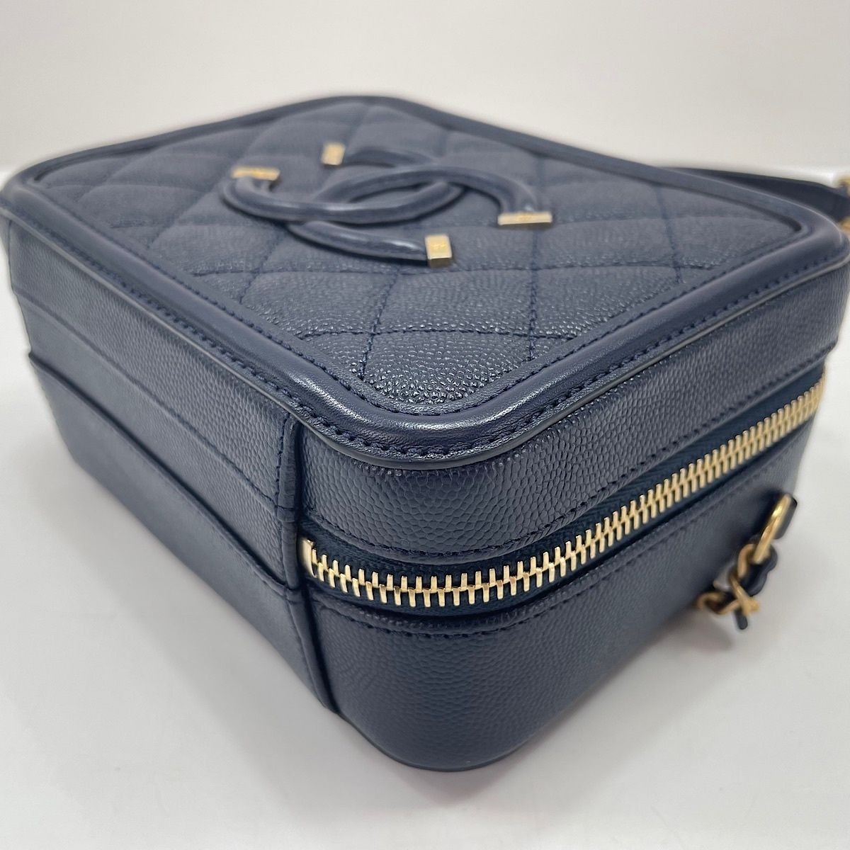 Chanel Shoulder Bag Filigree — view 8