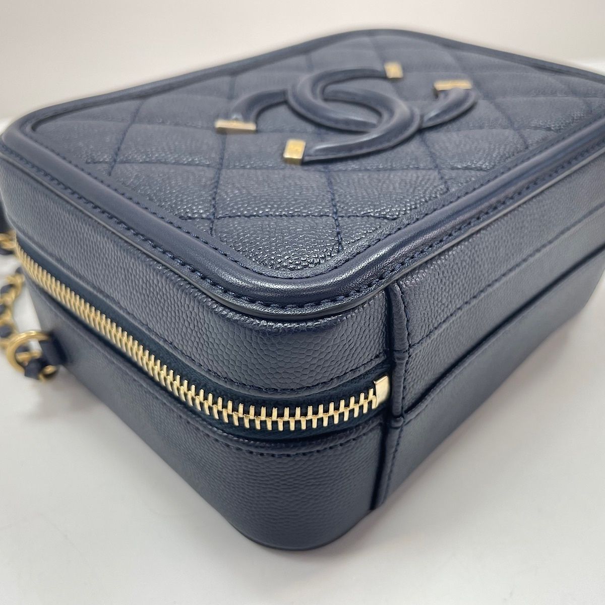 Chanel Shoulder Bag Filigree — view 7