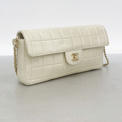 Chanel Shoulder Bag Choco Bar Lambskin Beige Gold — view 2
