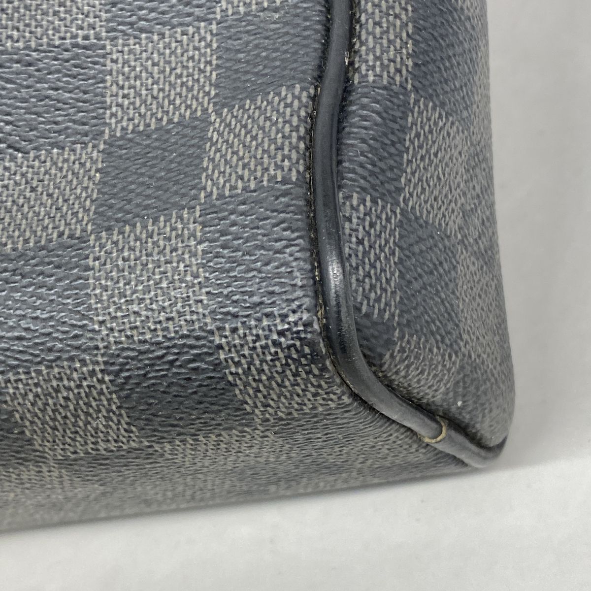 Louis Vuitton Shoulder Bag Damier Graphite Date PM Black — view 6
