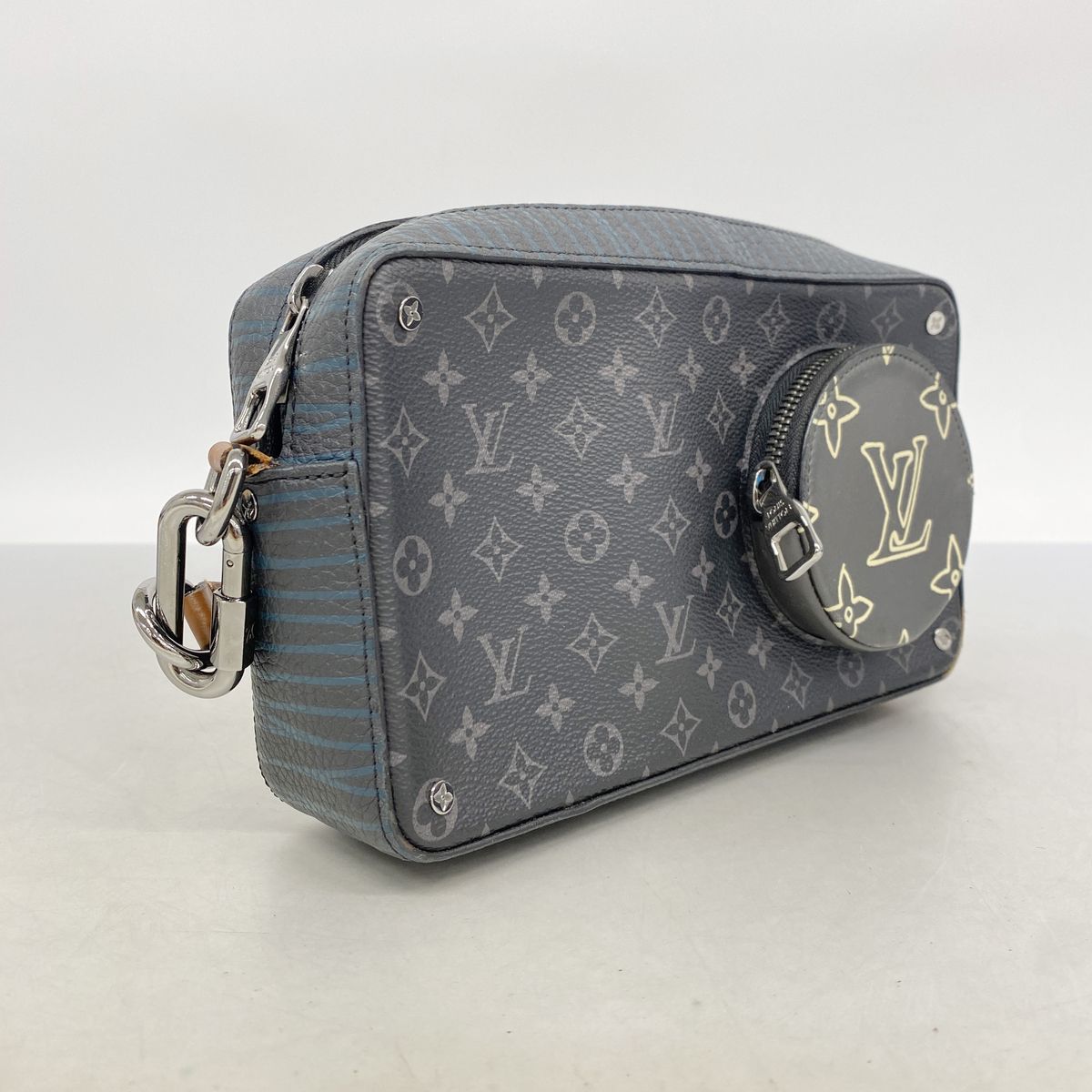 Louis Vuitton Shoulder Bag Monogram Eclipse Volgaon Strap Black — view 2