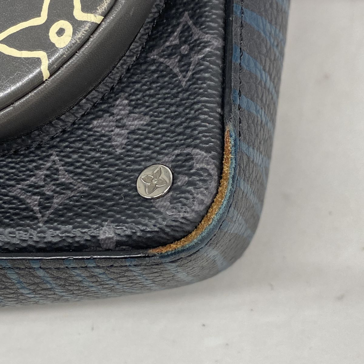 Louis Vuitton Shoulder Bag Monogram Eclipse Volgaon Strap Black — view 6