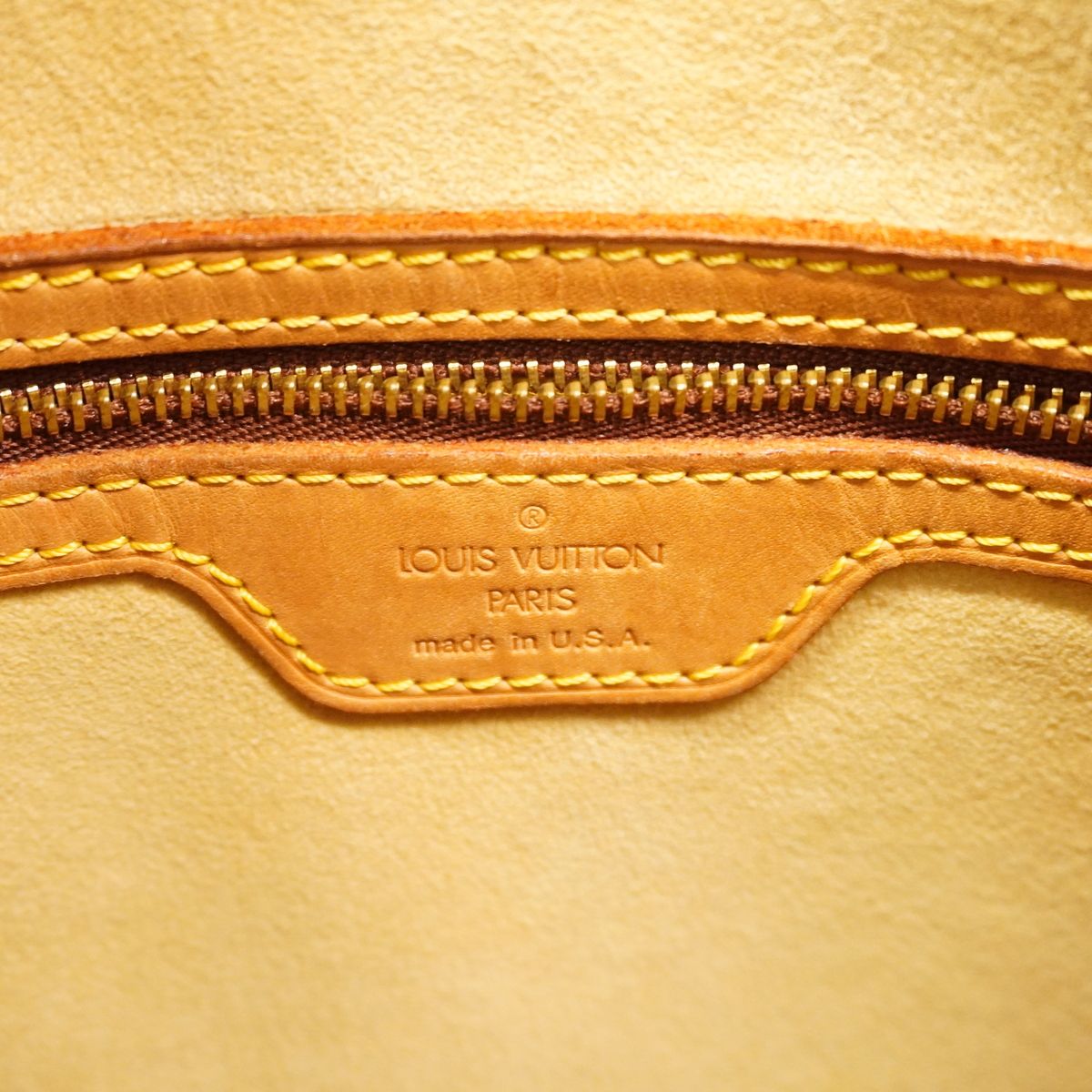 Louis Vuitton Shoulder Bag Monogram Looping GM Brown — view 5