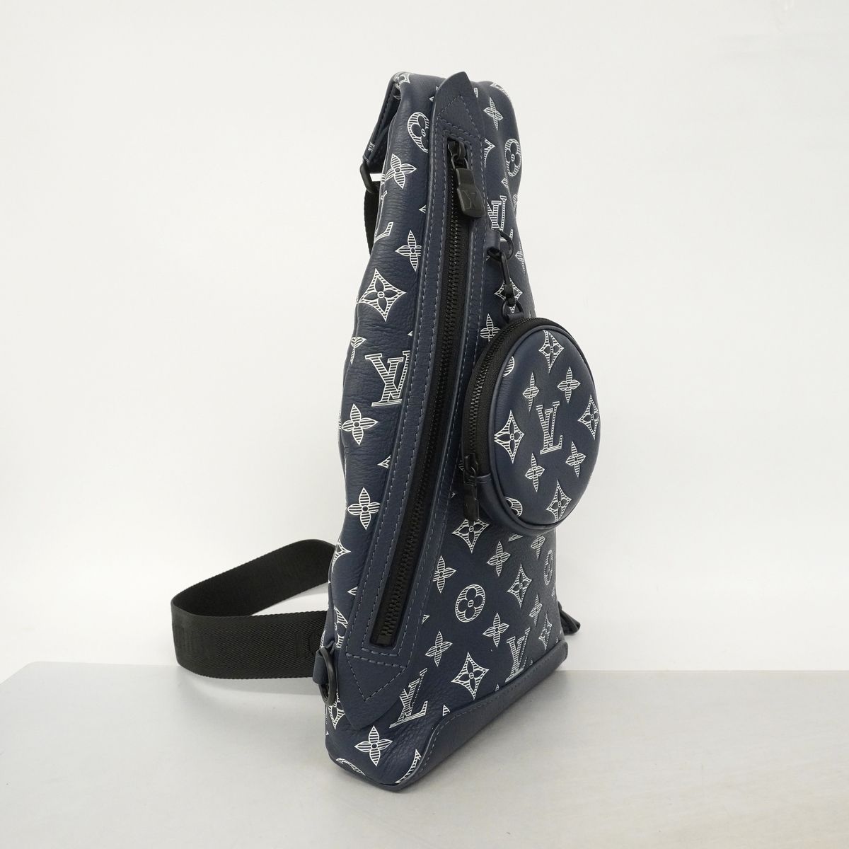 Louis Vuitton Belt Bag Monogram Shadow Duo White Ink Blue — view 2