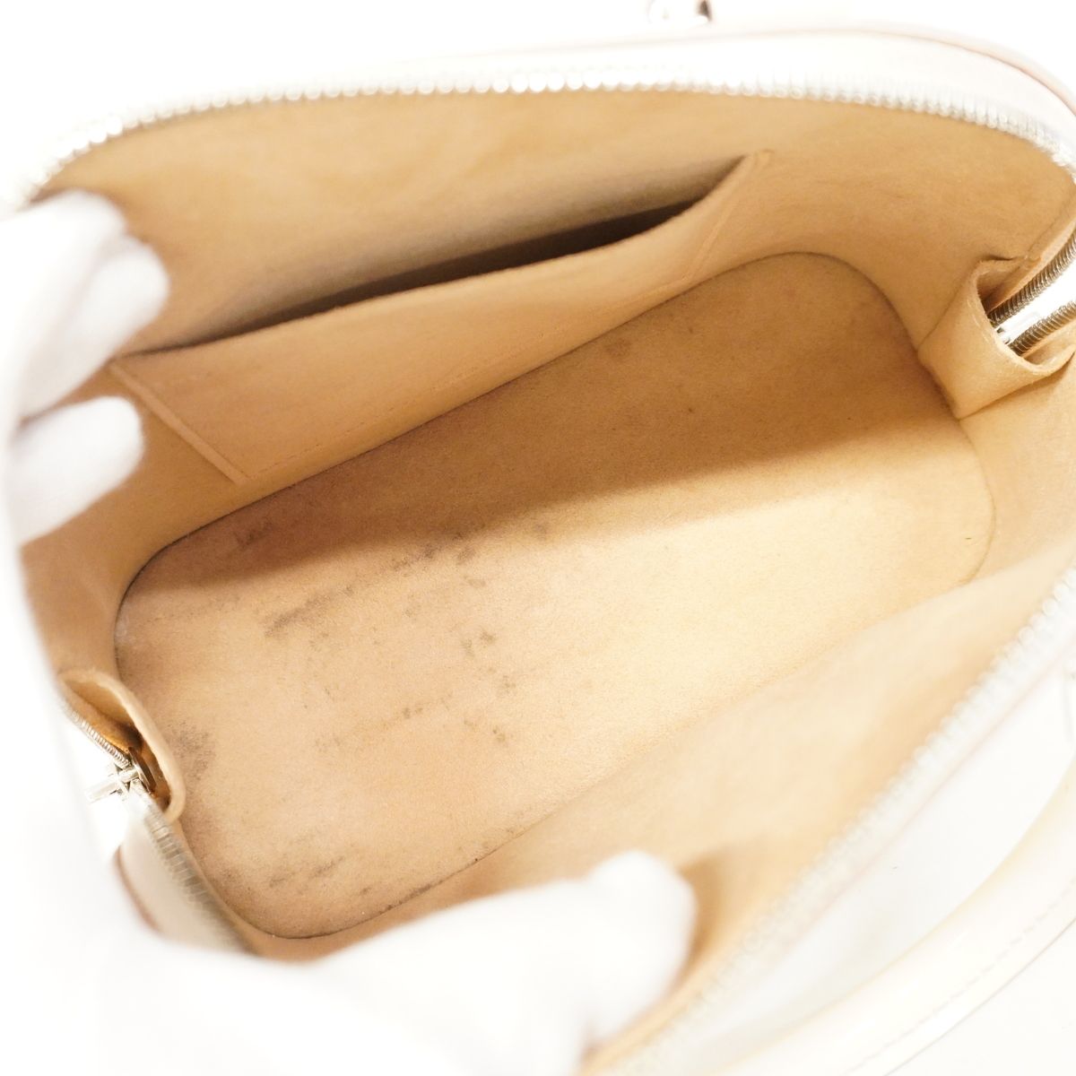 Louis Vuitton Handbag Epi Alma BB Quartz 2-Way Bag — view 4