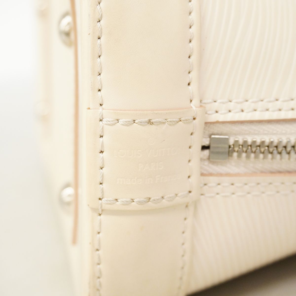 Louis Vuitton Handbag Epi Alma BB Quartz 2-Way Bag — view 5