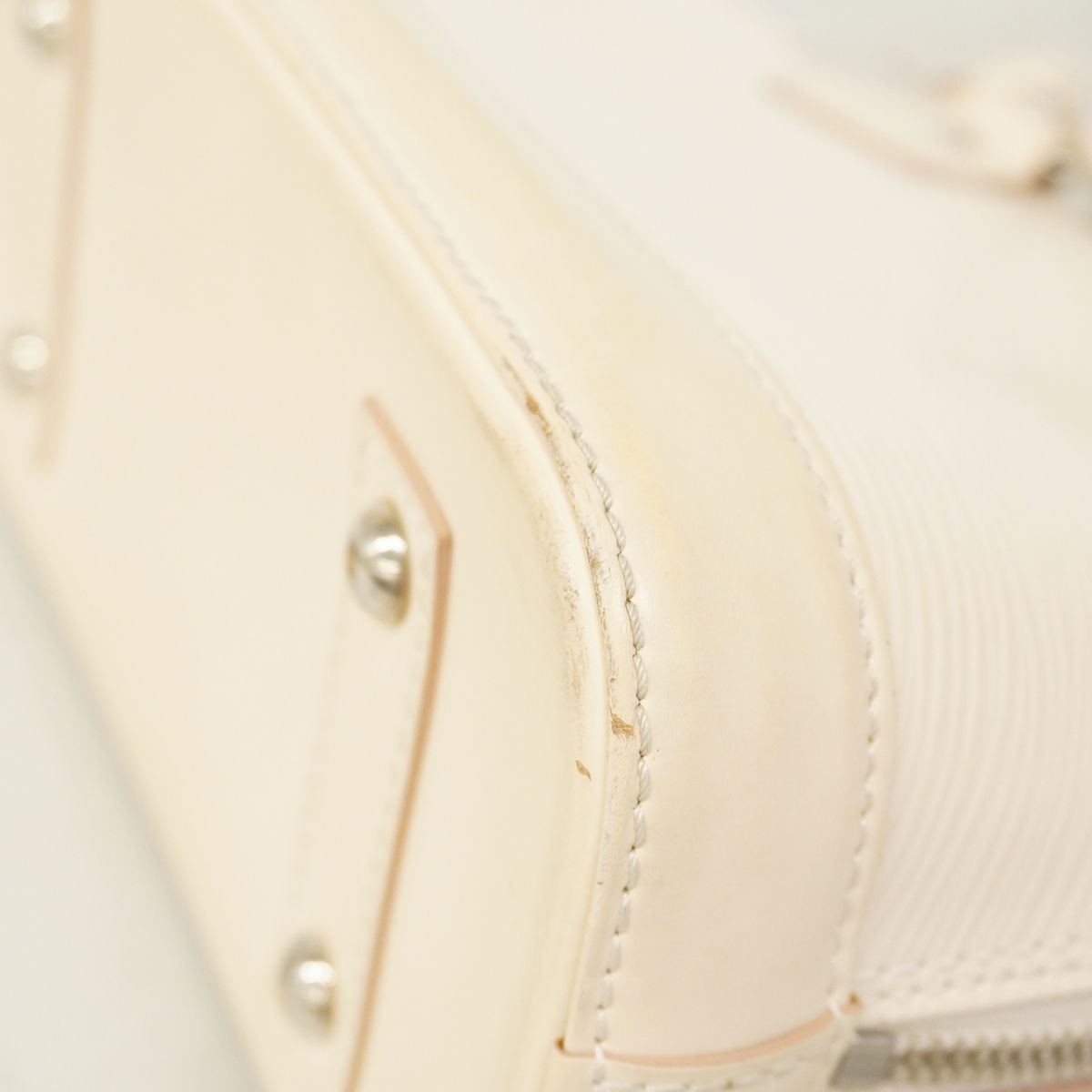 Louis Vuitton Handbag Epi Alma BB Quartz 2-Way Bag — view 7