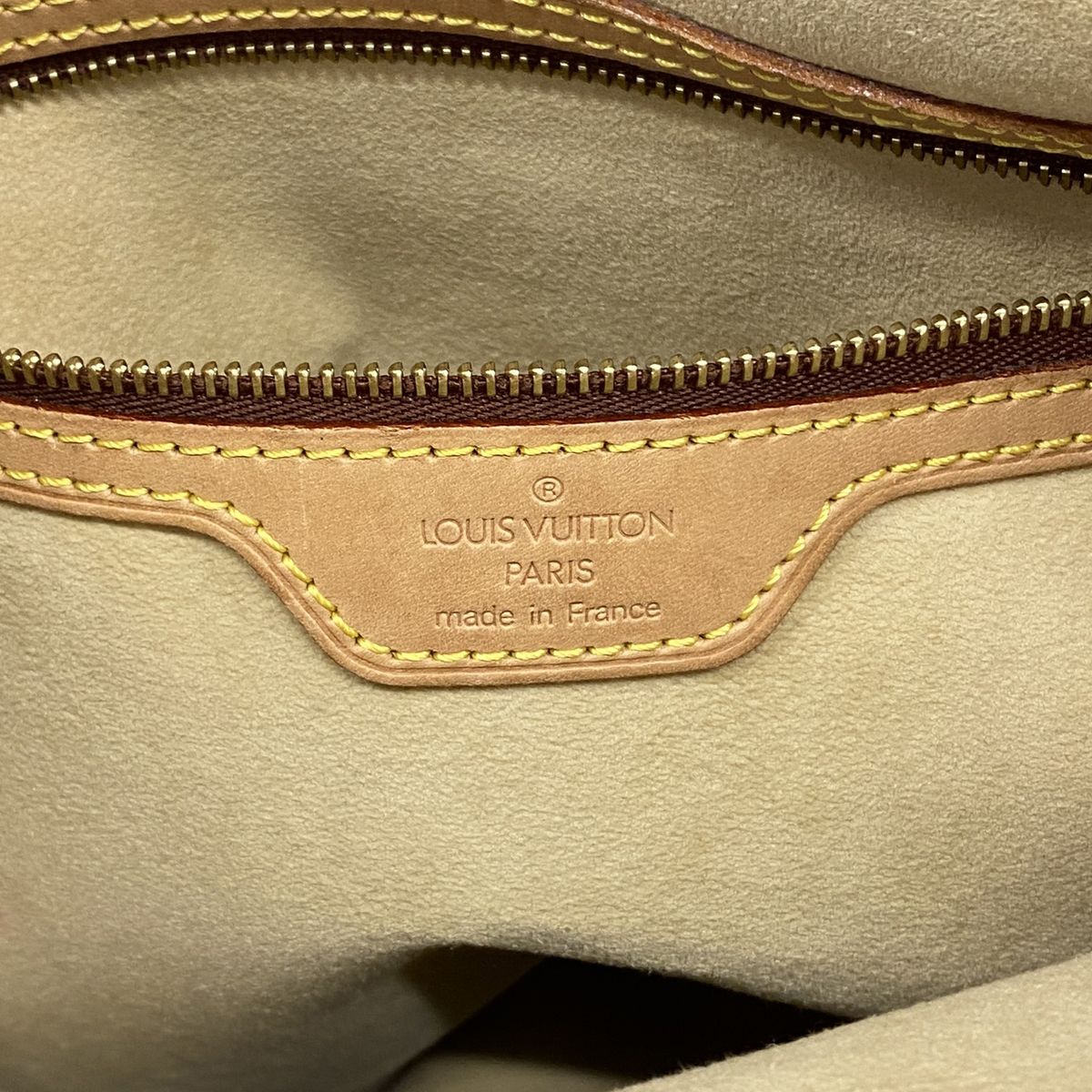 Louis Vuitton Shoulder Bag Monogram Looping GM Brown — view 5