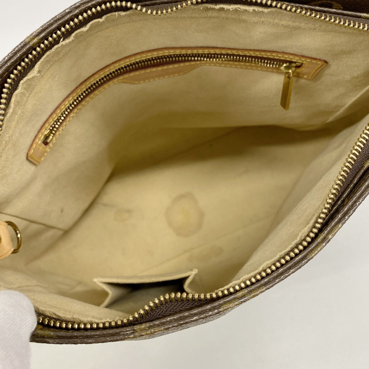 Louis Vuitton Shoulder Bag Monogram Looping GM Brown — view 4