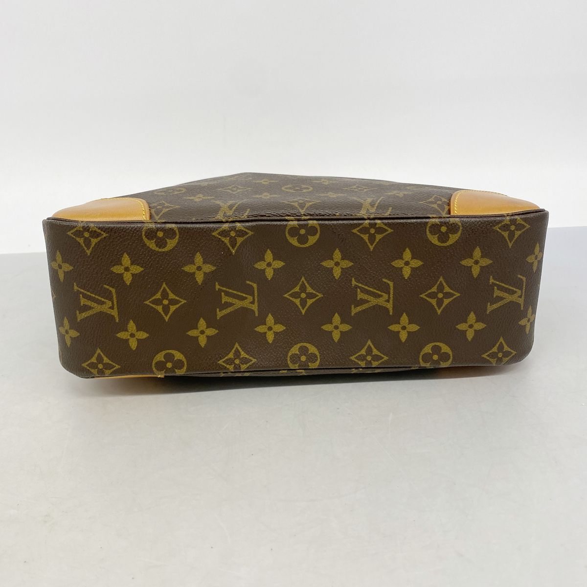 Louis Vuitton Shoulder Bag Monogram Boulogne 30 Brown — view 3
