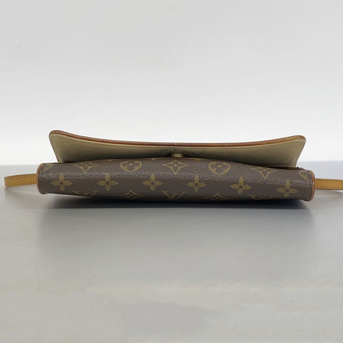 Louis Vuitton Shoulder Bag Monogram Pochette Twin GM Brown — view 3