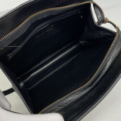 Chanel Shoulder Bag Stitch Lambskin Black Gold — view 4
