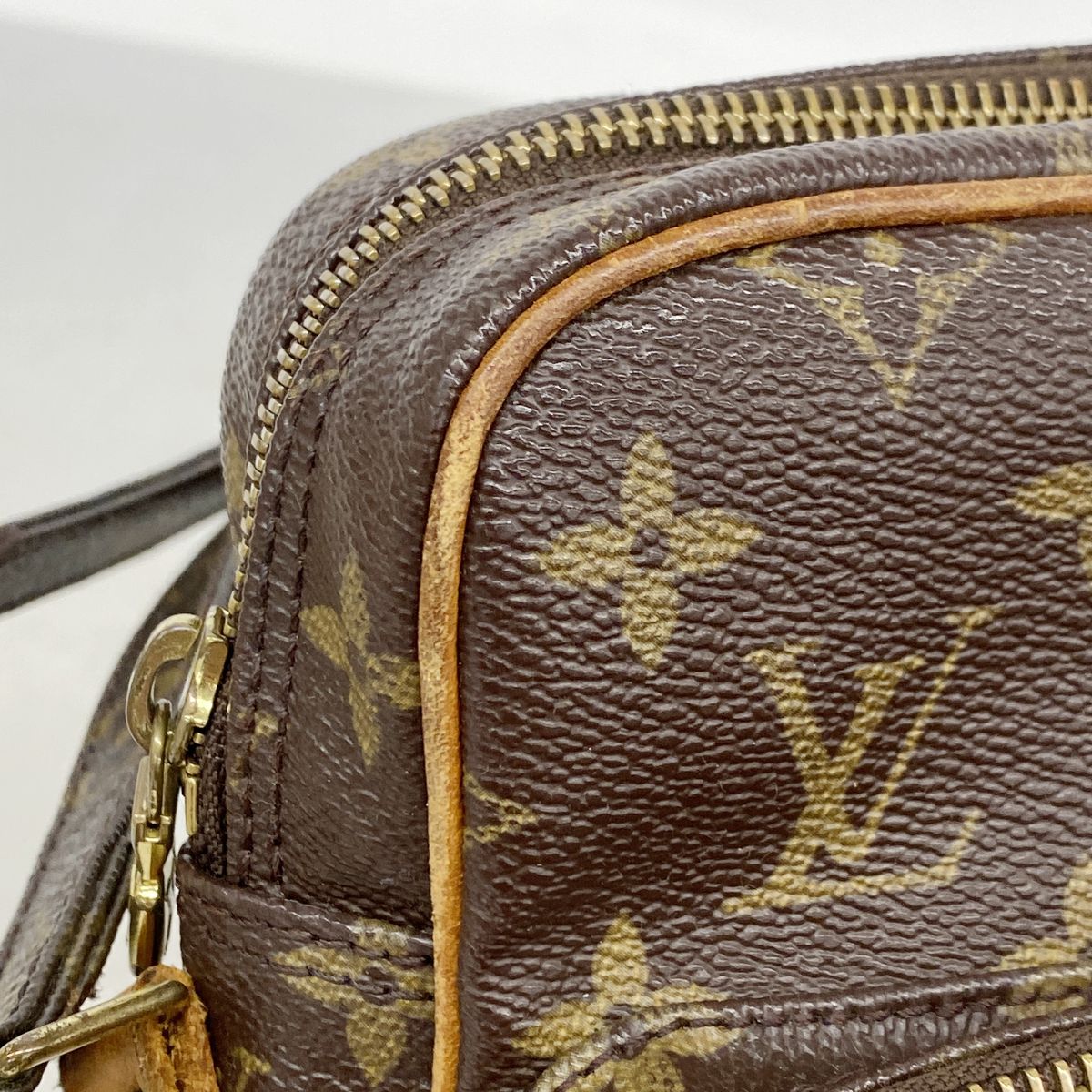 Louis Vuitton Shoulder Bag Monogram Amazon Brown — view 6