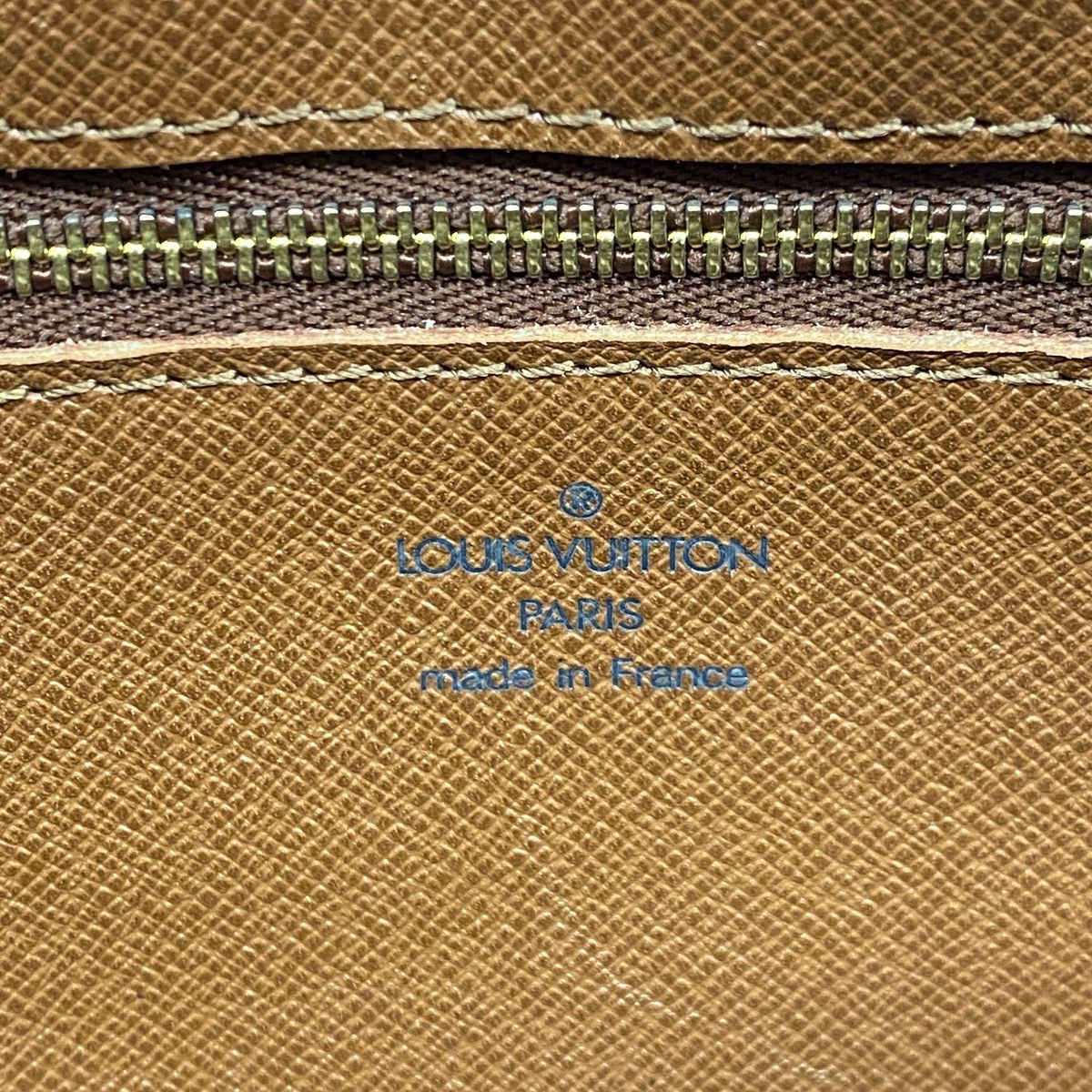 Louis Vuitton Clutch Monogram Marly Dragonne GM Brown — view 5
