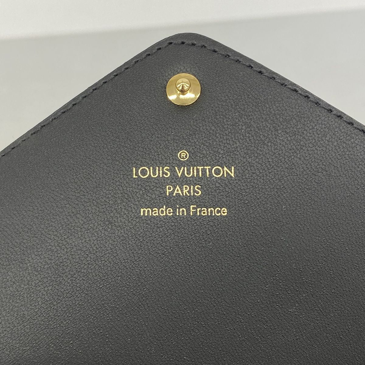 Louis Vuitton Pouch Monogram Game on Pochette Kirigami Black White — view 5