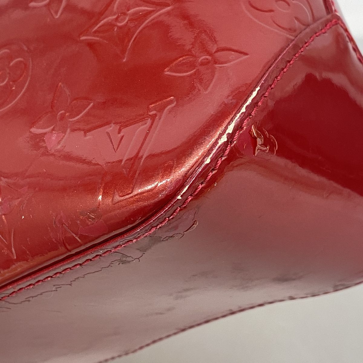 Louis Vuitton Tote Bag Vernis Brentwood Pomme D'amour — view 6