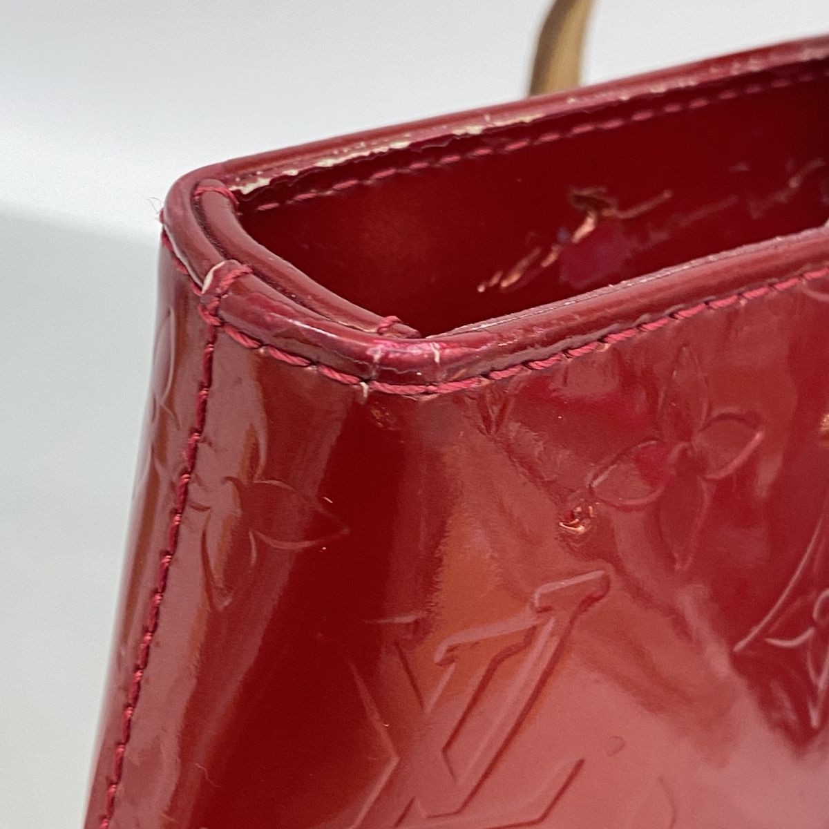 Louis Vuitton Tote Bag Vernis Brentwood Pomme D'amour — view 7