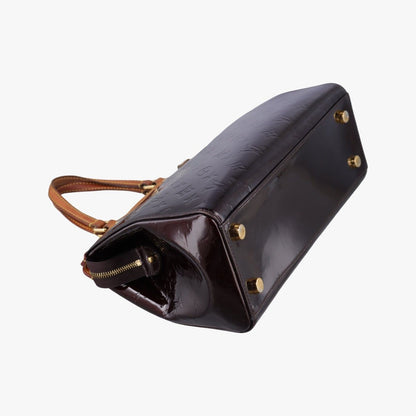 Louis Vuitton Blair MM Amarante Vernis — view 7