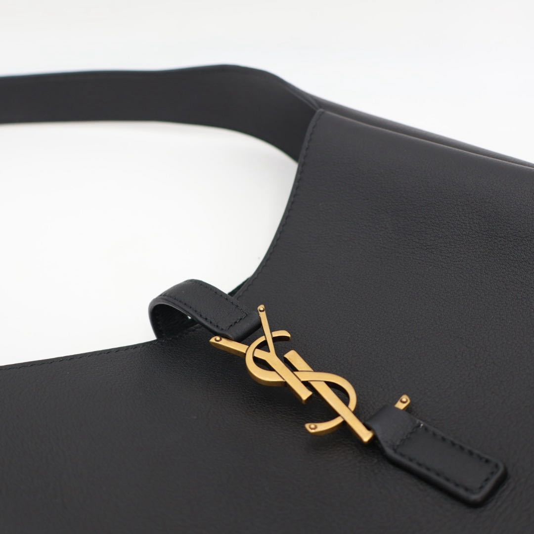 Saint Laurent le 5 a 7 Soft Small Shoulder Bag — view 4