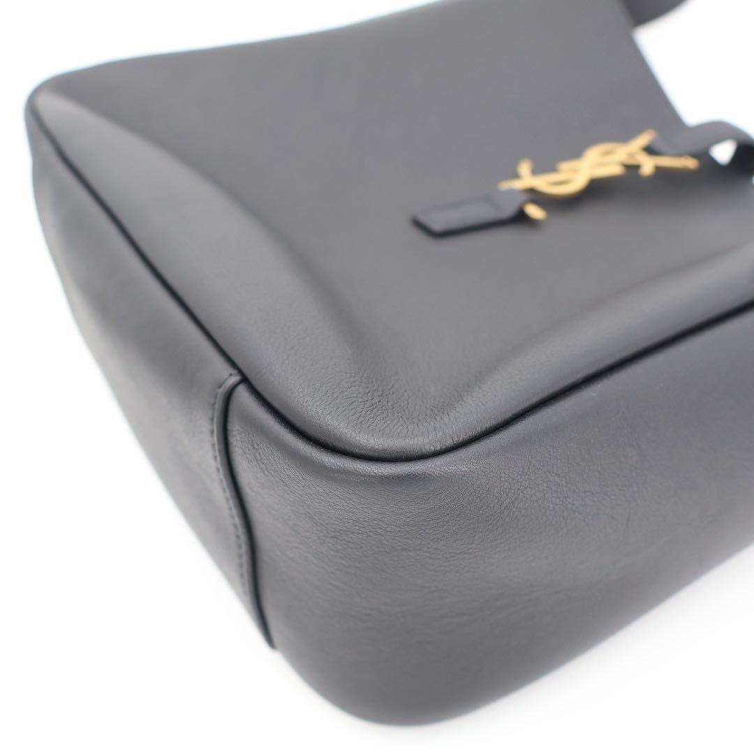 Saint Laurent le 5 a 7 Soft Small Shoulder Bag — view 2