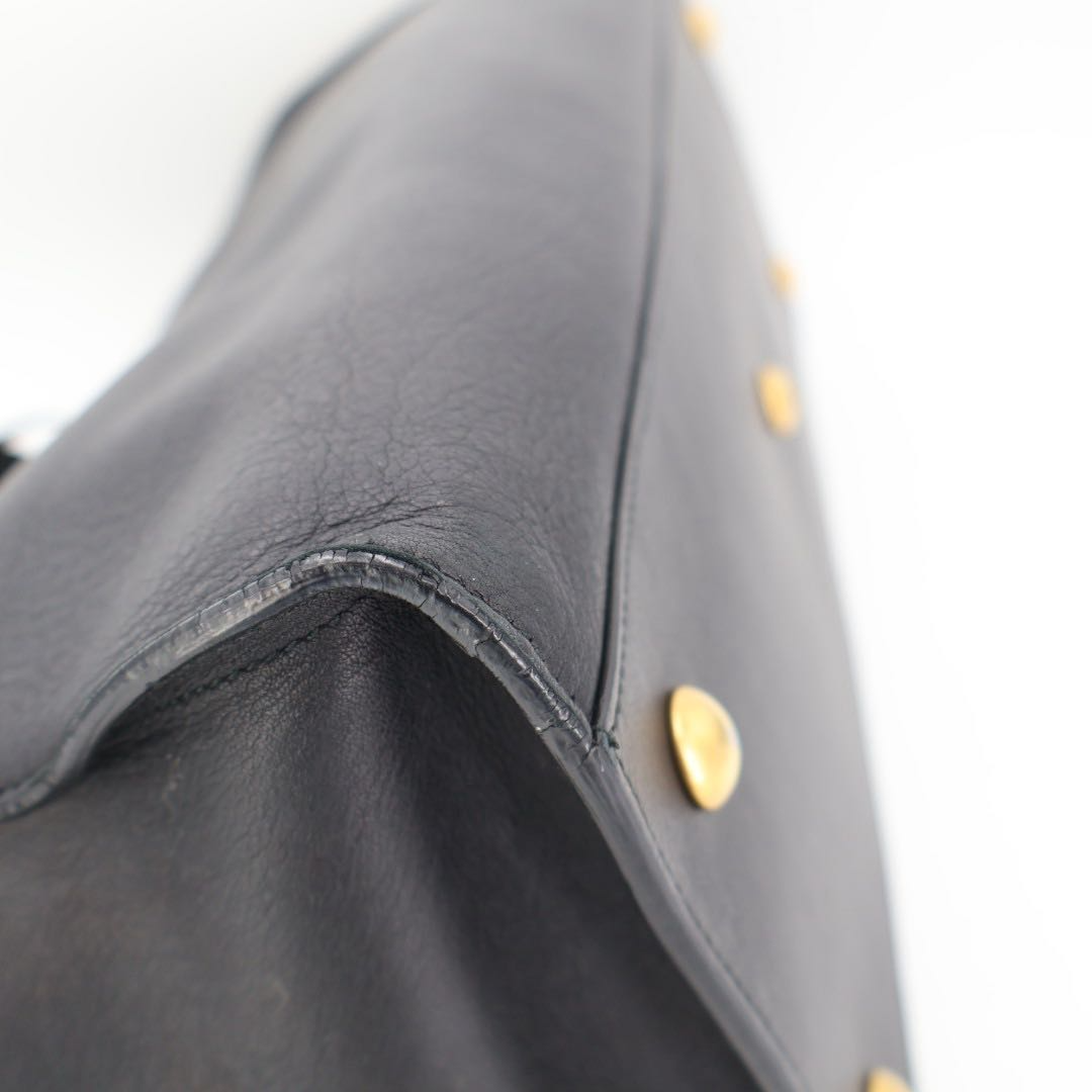 Saint Laurent Cabas Classic Handbag — view 4