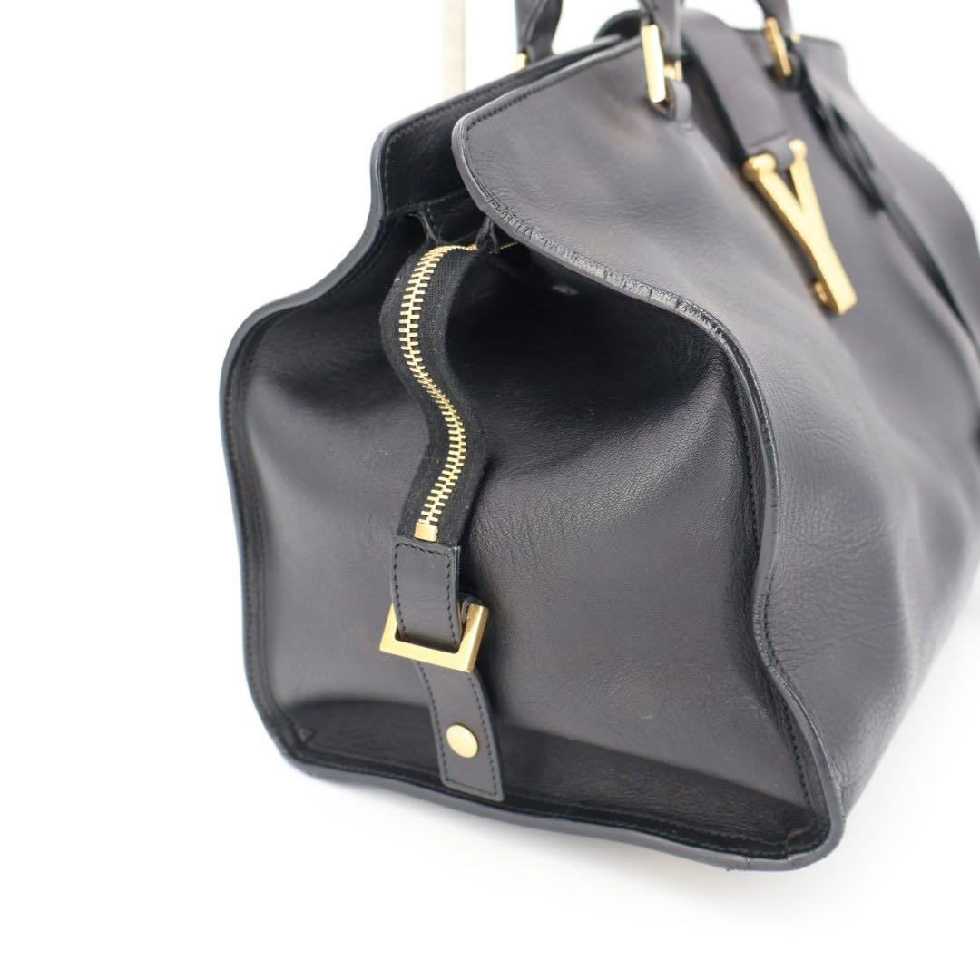 Saint Laurent Cabas Classic Handbag — view 7