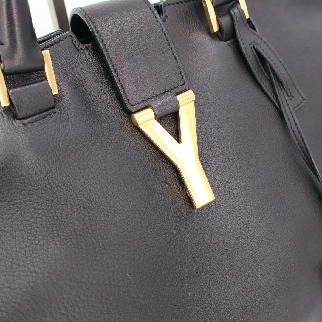 Saint Laurent Cabas Classic Handbag — view 3