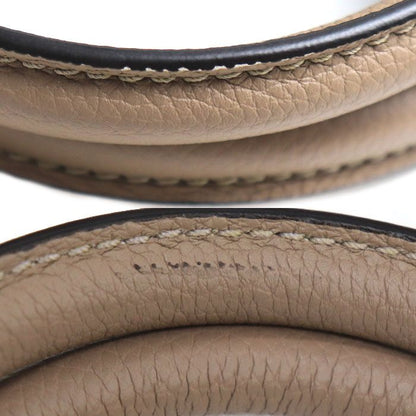 Gucci Hook Closure Medium Handbag Taupe — view 5