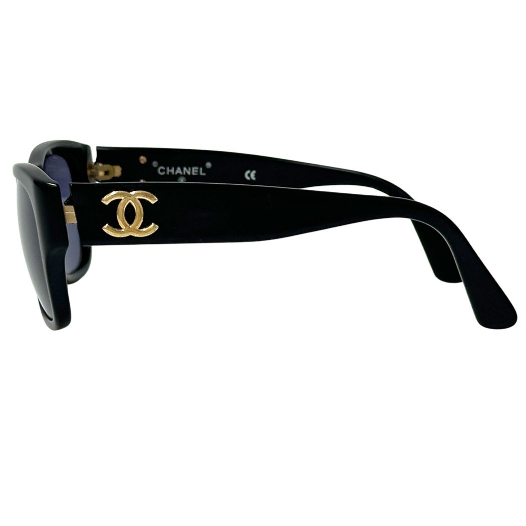 Chanel Sunglasses CC Logo Black Eyewear — view 3