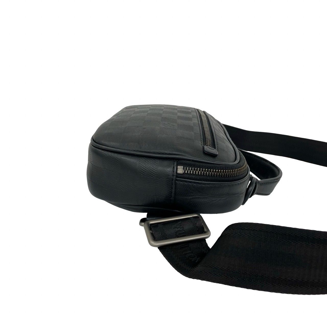 Louis Vuitton Ambler Damier Infini Leather 2-Way Shoulder Belt Bag Black — view 6
